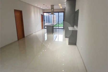 Casa à venda com 3 quartos, sendo 1 suíte, em Parque Alvorada, Dourados, MS