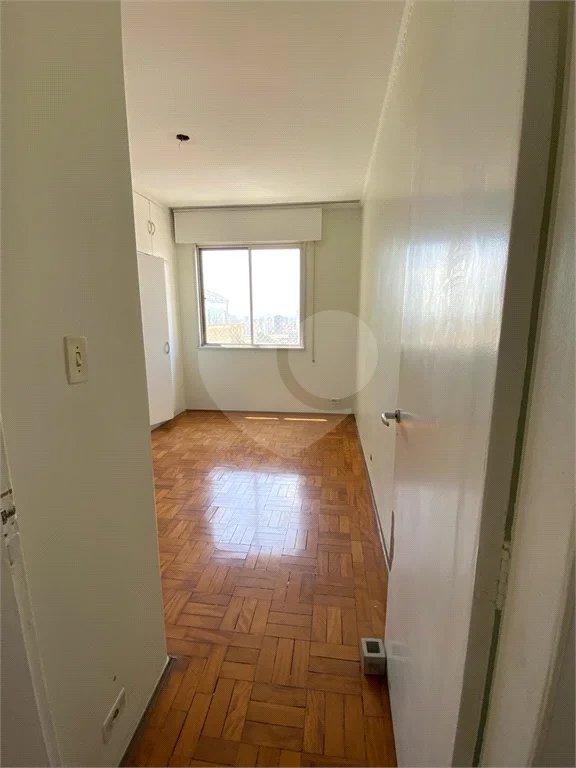 Apartamento à Venda | 327 m² | 4 dormitórios (1 suíte) | 2 vagas na Mooca!