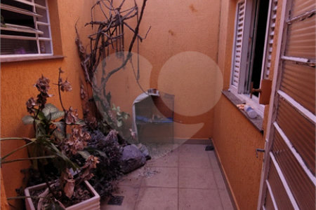 Casa à venda com 5 quartos, sendo 1 suíte, em Vila Hortência, Sorocaba, SP