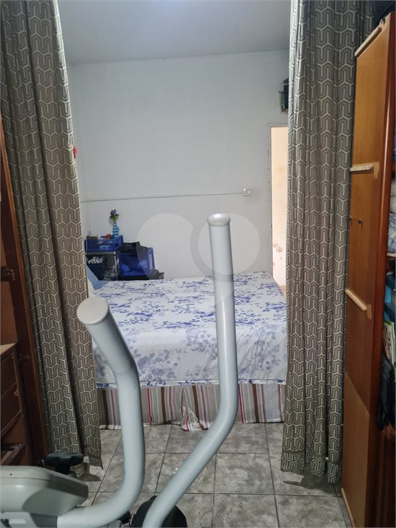 Casa à venda com 6 quartos em Vila dos Remédios, São Paulo, SP