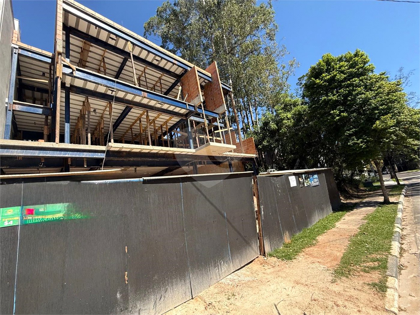 Casa à venda com 4 suítes no condomínio Reserva Cantareira, São Paulo - SP