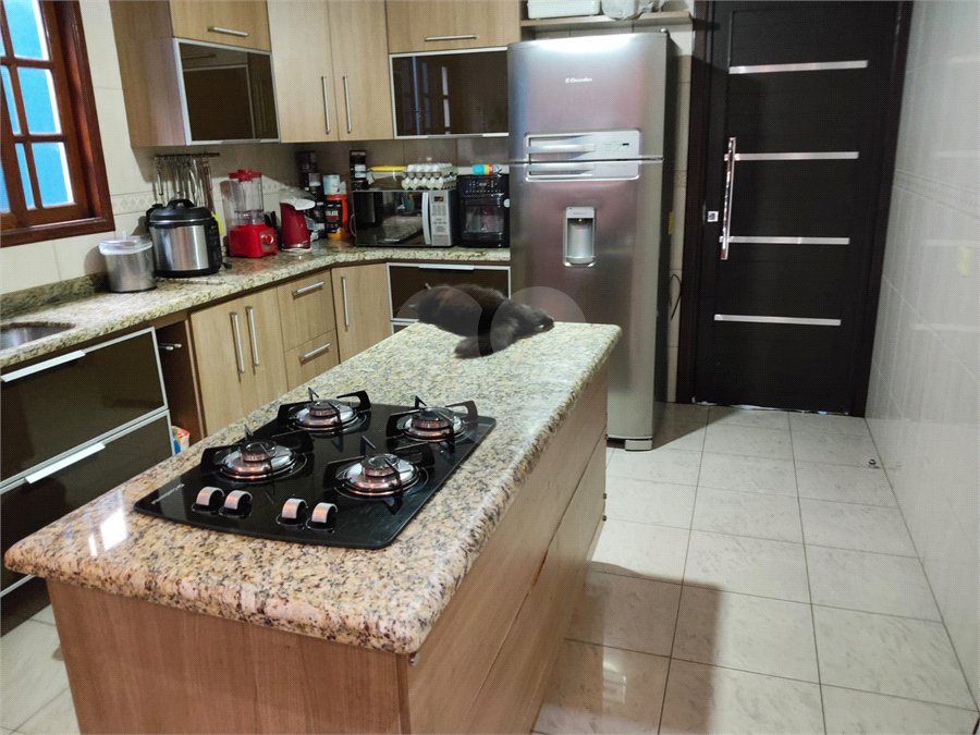 Casa à venda com 3 quartos, sendo 1 suíte, em Jardim Santa Clara, Guarulhos, SP