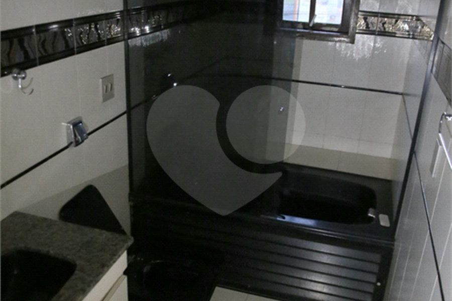 Sobrado à venda com 3 quartos, sendo 1 suíte, em Jardim Bom Clima, Guarulhos, SP