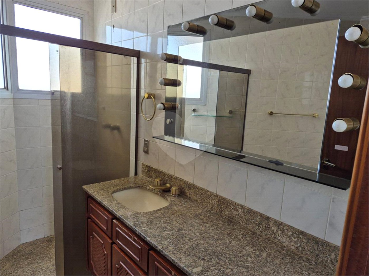 Apartamento à venda ou para alugar com 3 quartos, sendo 1 suíte, no Centro, Araraquara, SP
