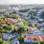 Casa à venda ou para alugar com 4 quartos, sendo 3 suítes,  no condomínio Da Serra, São Paulo - SP