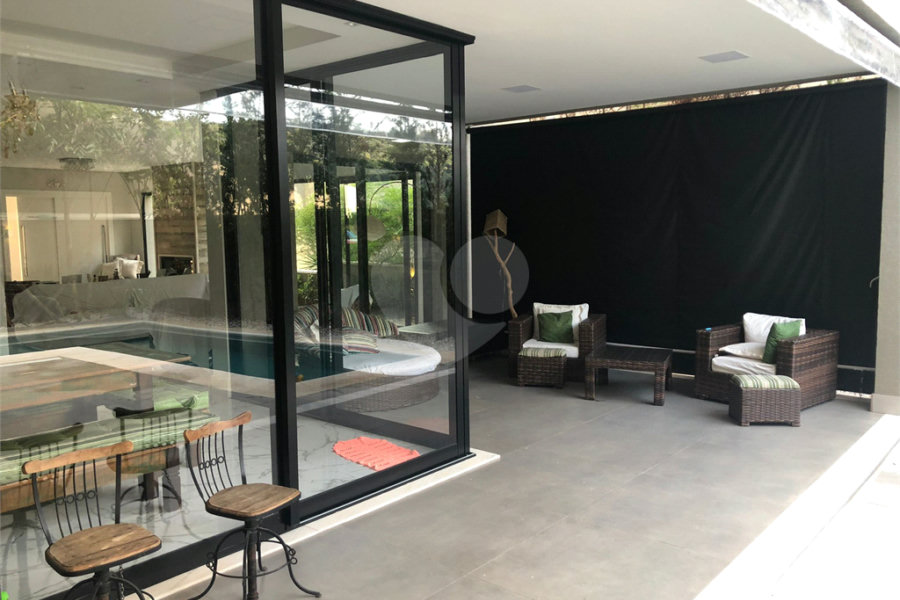 Casa à venda ou para alugar com 4 suítes no condomínio Residencial Tamboré 10, Santana de Parnaíba - SP