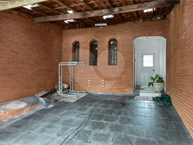 Sobrado à venda com 3 quartos, sendo 1 suíte,  em Tremembé, São Paulo, SP