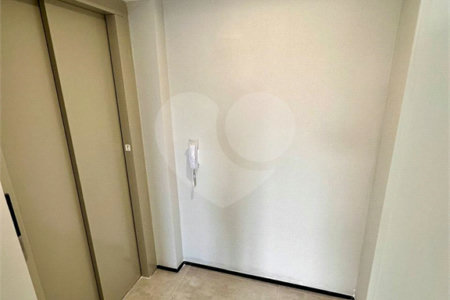 Apartamento à venda com 4 quartos, sendo 3 suítes,  em Parque São Jorge, São Paulo, SP