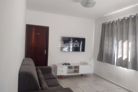 Casa à venda com 5 quartos no Centro de Atibaia/SP | Duas casas no mesmo terreno