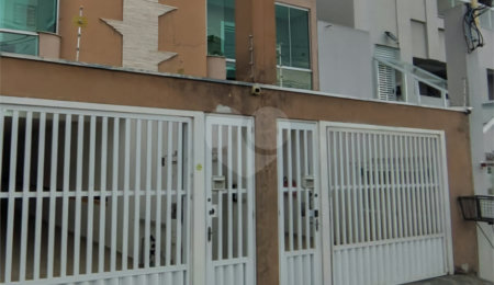 Cobertura à venda com 2 quartos, sendo 1 suíte,  em Vila Scarpelli, Santo André, SP