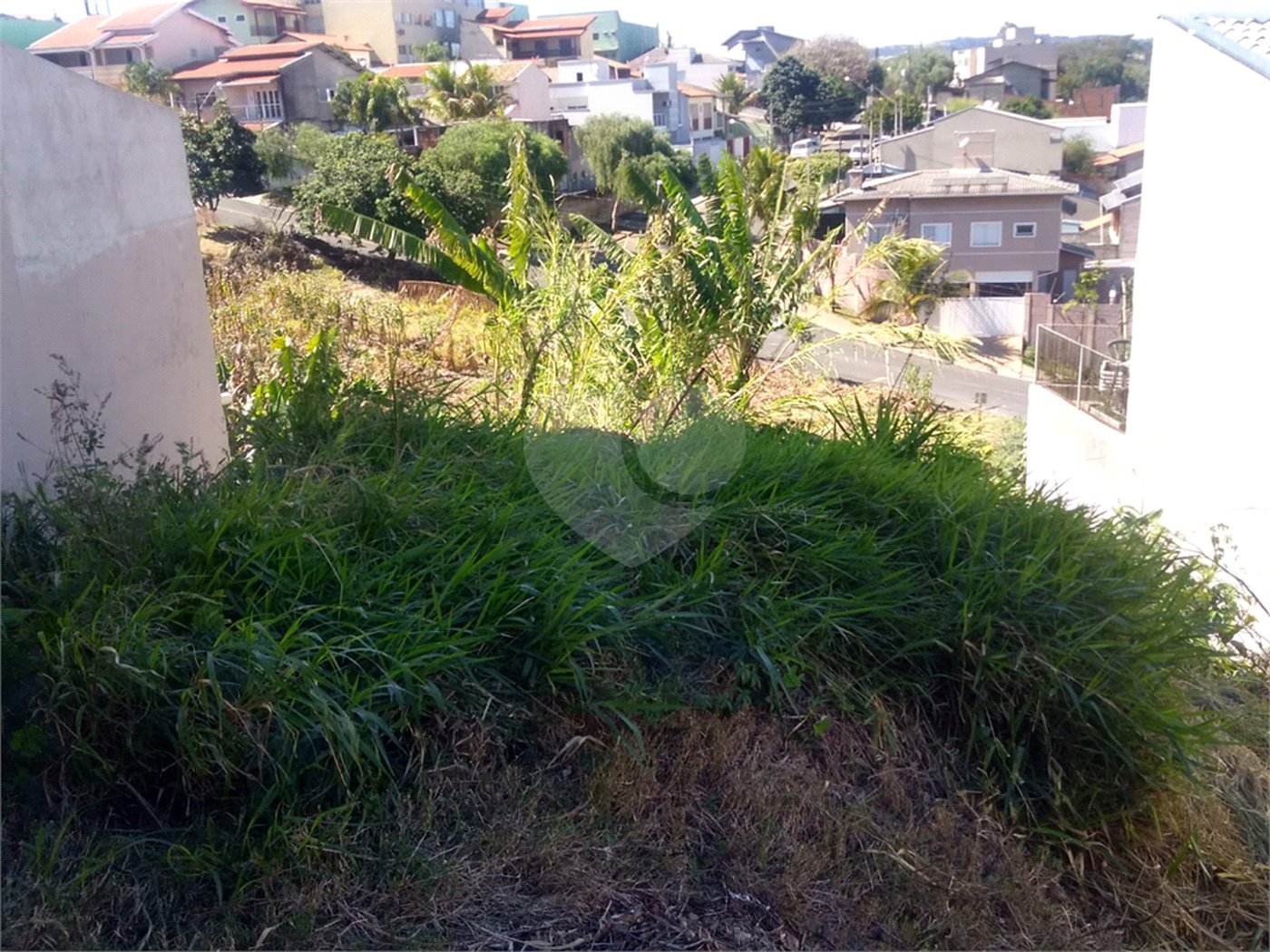 Terreno à venda em Loteamento Shangrilá, Valinhos, SP