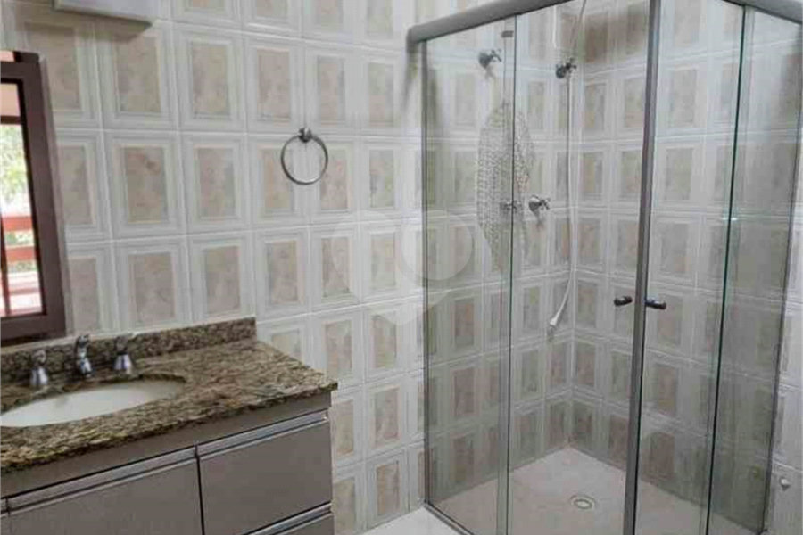 Casa à venda ou para alugar com 4 quartos, sendo 1 suíte,  em Tremembé, São Paulo, SP