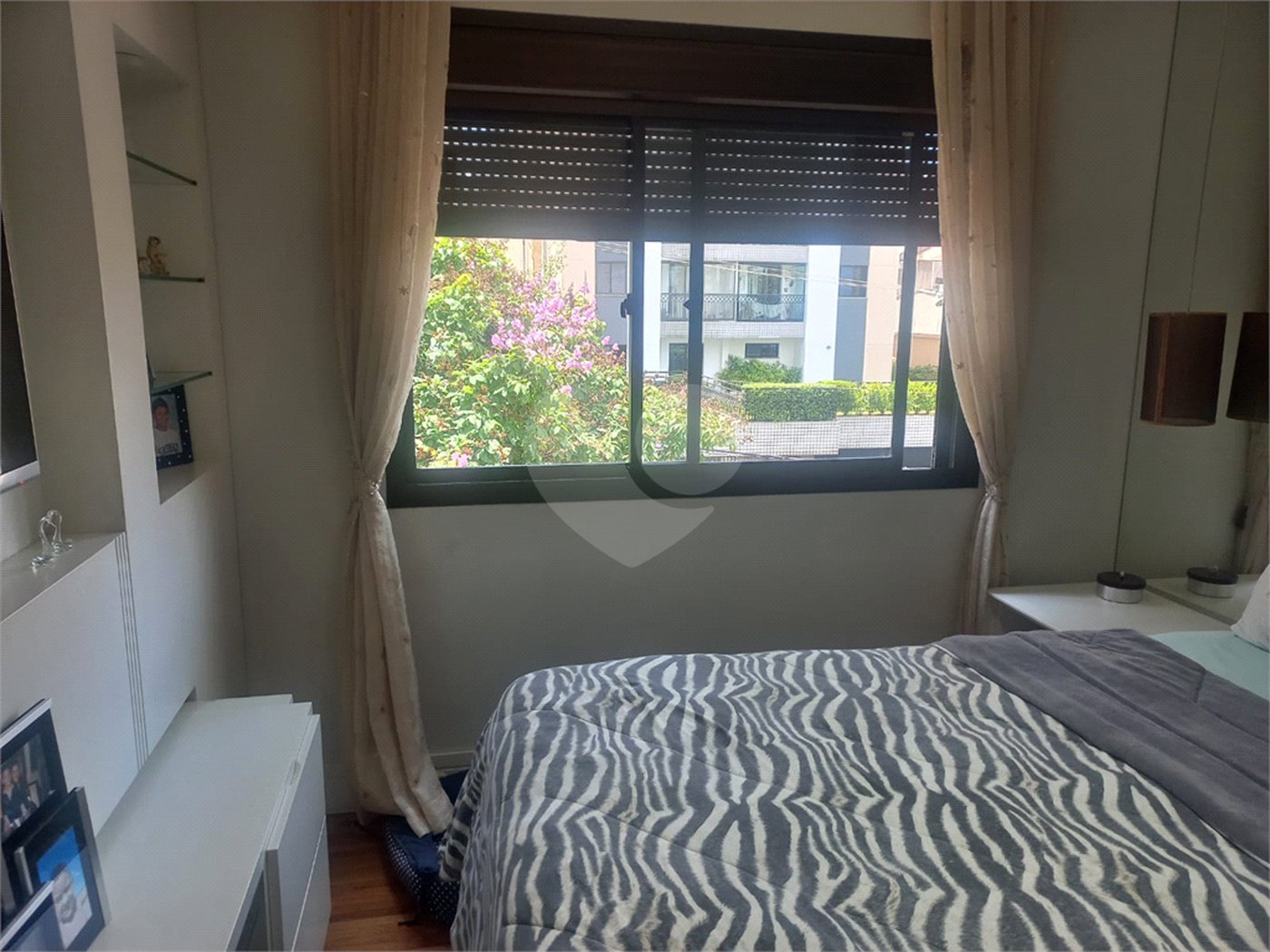 Apartamento à venda com 3 suítes em Vila Pompéia, São Paulo, SP