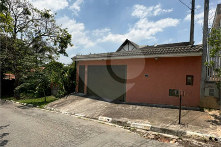 Casa Térrea à venda com 3 quartos, sendo 1 suíte,  em Vila Áurea, Poá, SP