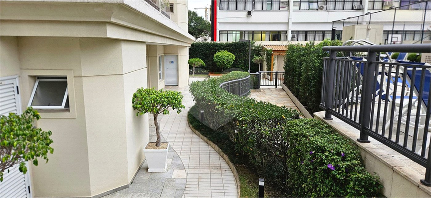 Apartamento à venda com 3 quartos, sendo 2 suítes, em Pinheiros, São Paulo, SP