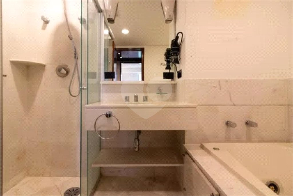 Apartamento à venda com 2 suítes em Itaim Bibi, São Paulo, SP
