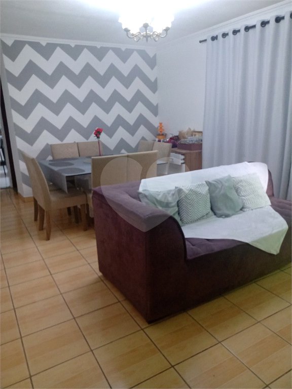 Sobrado à venda com 6 quartos em Horto, São Paulo, SP