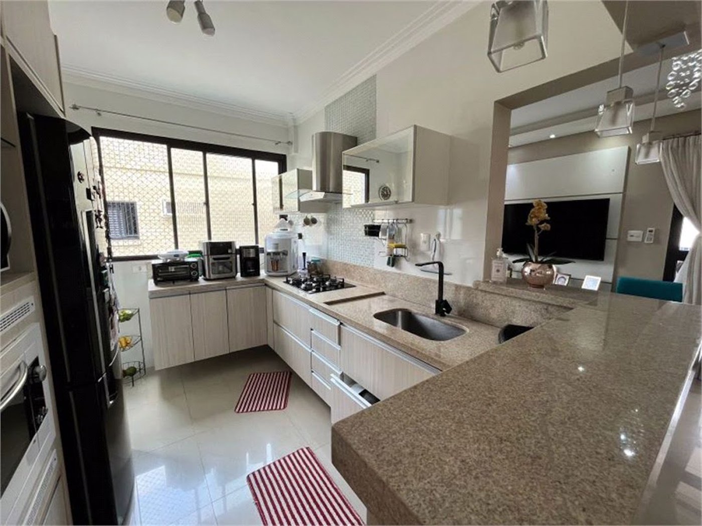 Apartamento Residencial à venda, Jardim Las Palmas, Guarujá - AP0534.
