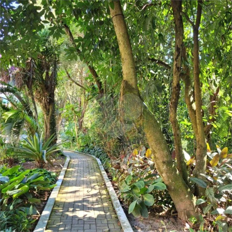 Sobrado à venda com 4 suítes em Jardim Olympia, São Paulo, SP