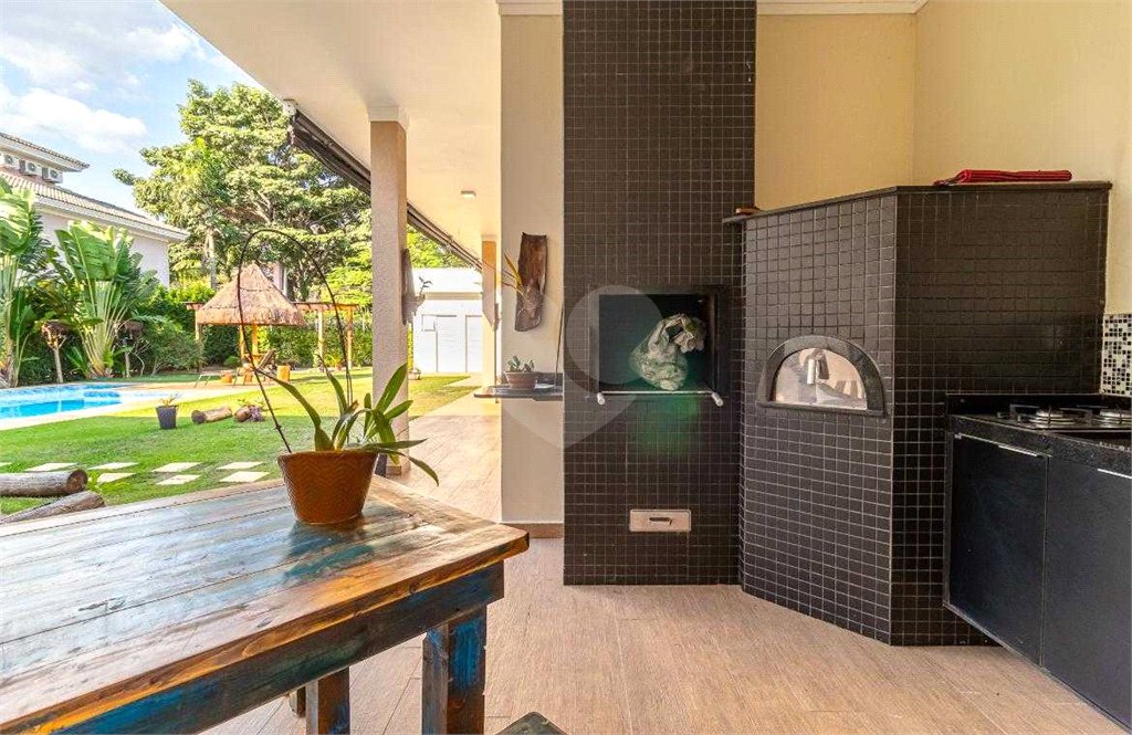 Casa à venda com 3 quartos, sendo 1 suíte, no condomínio Vale do Lago, Sorocaba - SP