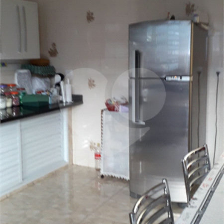 Casa à venda com 3 quartos, sendo 1 suíte, em Parque Continental I, Guarulhos, SP