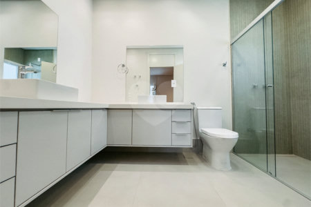 Casa à venda com 4 suítes no condomínio Villa dos Pinheiros, Indaiatuba - SP