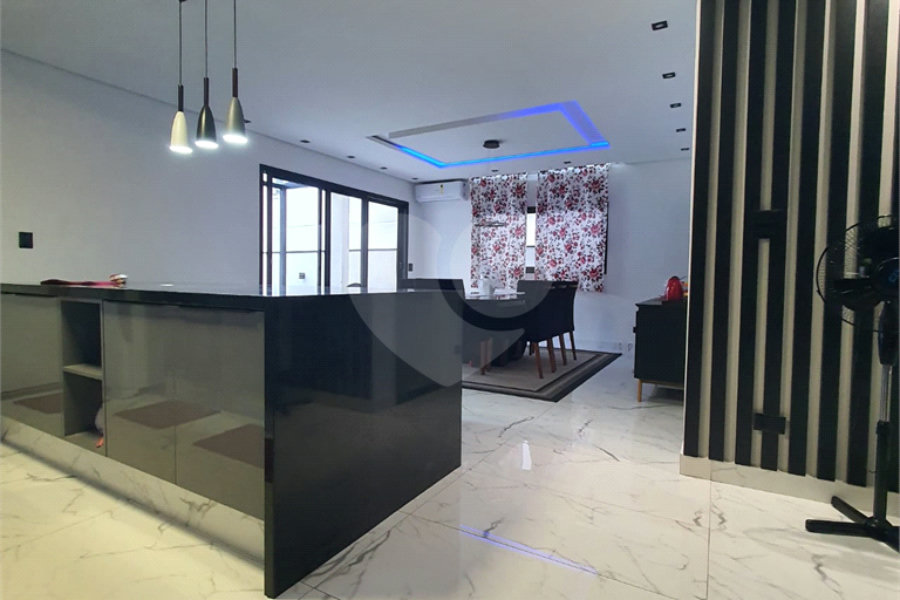 Casa à venda com 6 quartos, sendo 4 suítes, em Chácara do Remanso, Vargem Grande Paulista, SP