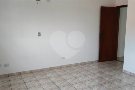 Sobrado à venda com 3 quartos, sendo 1 suíte, em Ressaca, Atibaia, SP