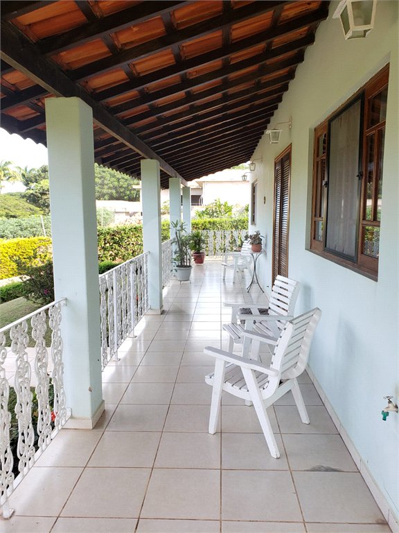 Casa à venda com 4 quartos, sendo 2 suítes,  no condomínio Acmti - Colinas do Mosteiro, Terras de Itaici e Recanto dos Pássaros, Indaiatuba - SP
