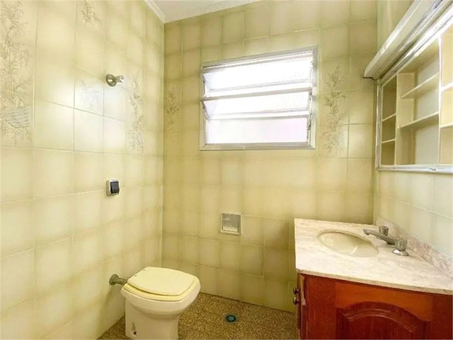 Sobrado à venda com 4 quartos em Vila Ipojuca, São Paulo, SP