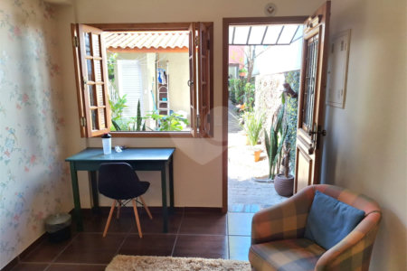 Casa à venda com 5 quartos, sendo 3 suítes, em Brooklin, São Paulo, SP