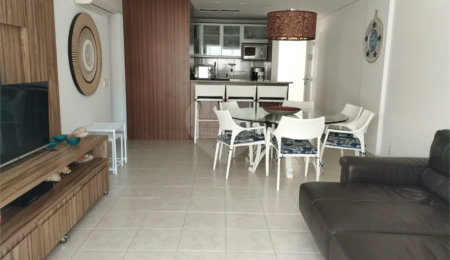 Apartamento à venda com 4 quartos, sendo 2 suítes,  em Riviera de São Lourenço, Bertioga, SP