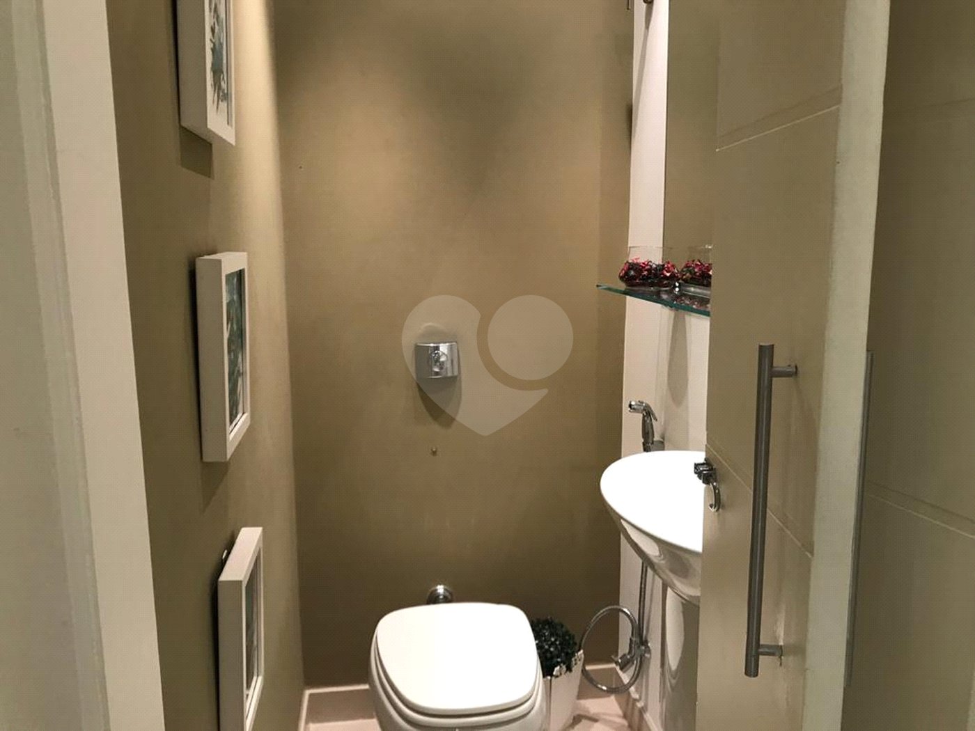 Casa à venda com 2 suítes no condomínio Vilagio Viccino, São Paulo - SP