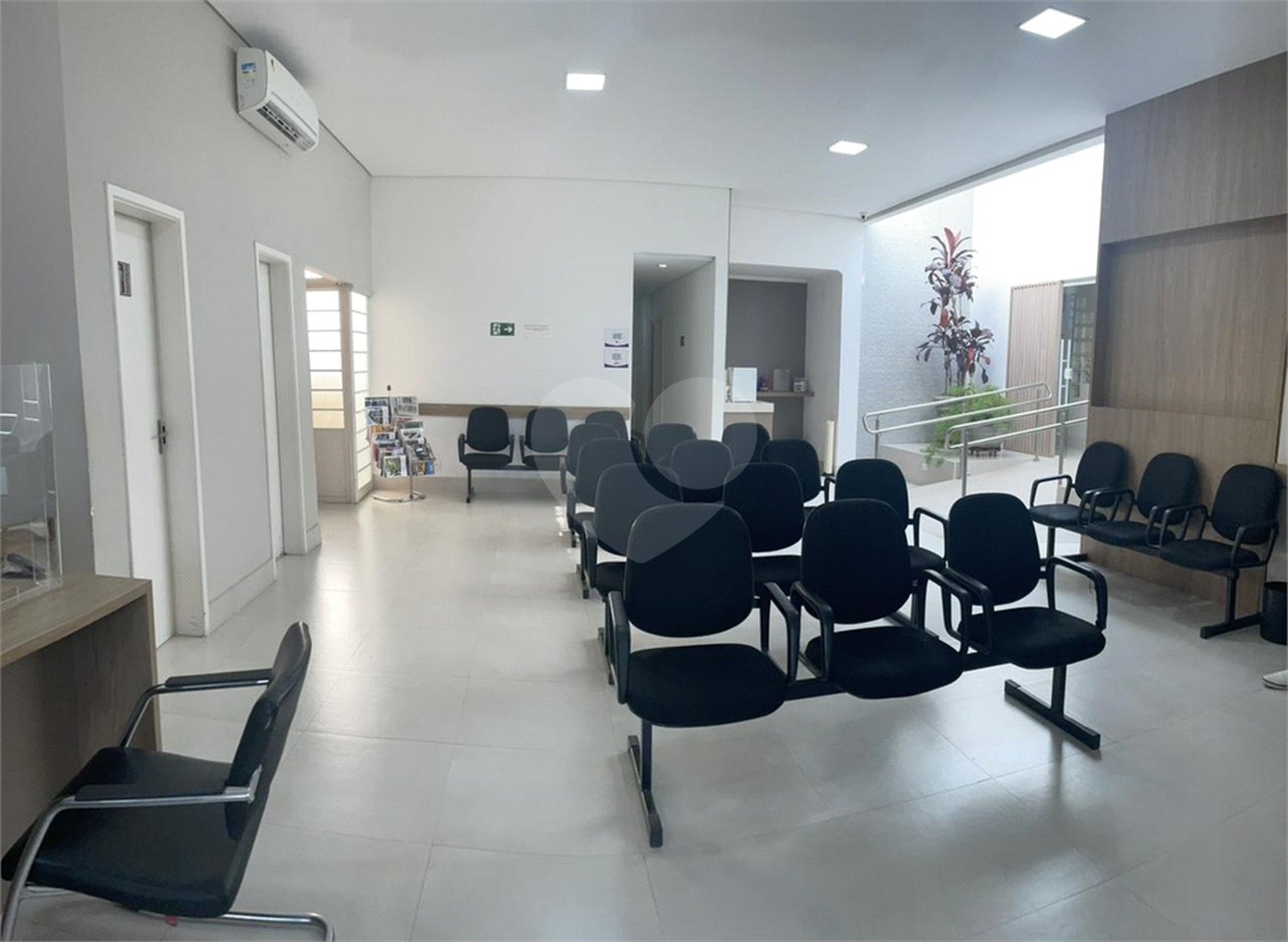 Salão Comercial à venda ou para alugar em Vila Vitória, Mogi das Cruzes, SP