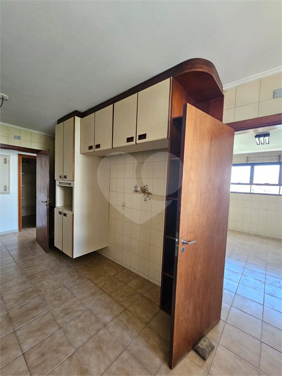Apartamento à venda com 4 quartos, sendo 2 suítes,  em Jardim Parque Morumbi, São Paulo, SP