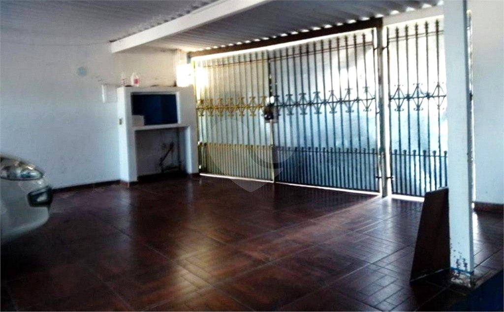 Sobrado à venda com 4 quartos, sendo 1 suíte,  em Tremembé, São Paulo, SP