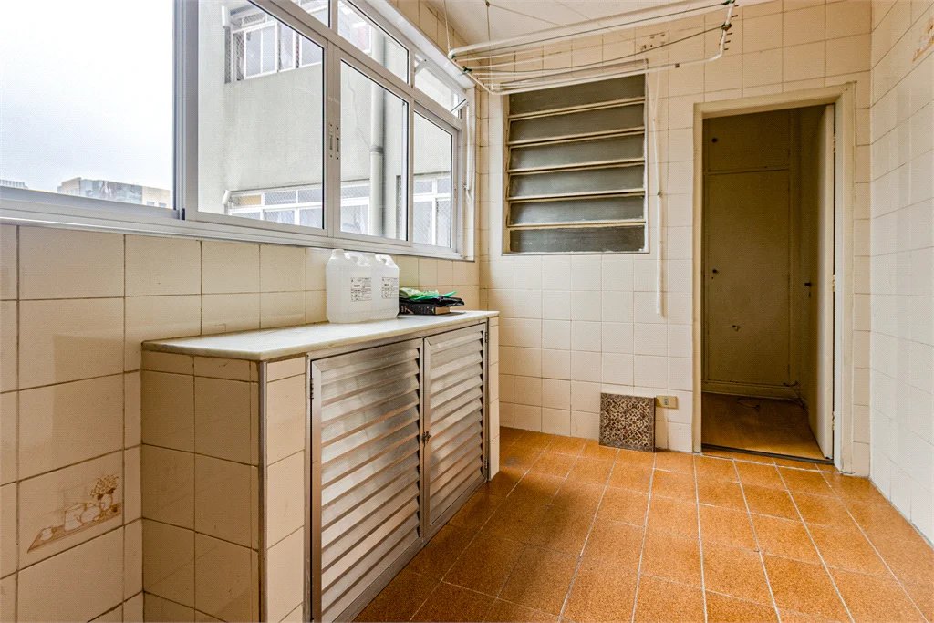 Apartamento à venda com 3 quartos, sendo 1 suíte, em Pinheiros, São Paulo, SP