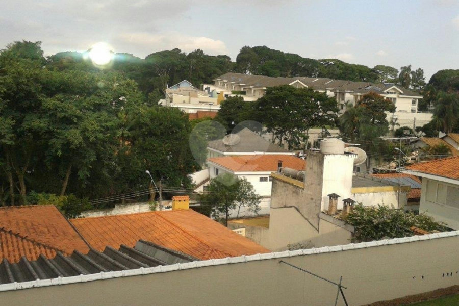 Casa Térrea à venda ou para alugar com 4 suítes em Jardim Floresta, São Paulo, SP