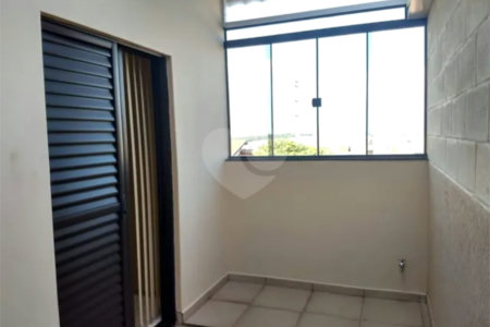Sobrado à venda com 3 quartos, sendo 1 suíte, em Jardim São Guilherme, Sorocaba, SP