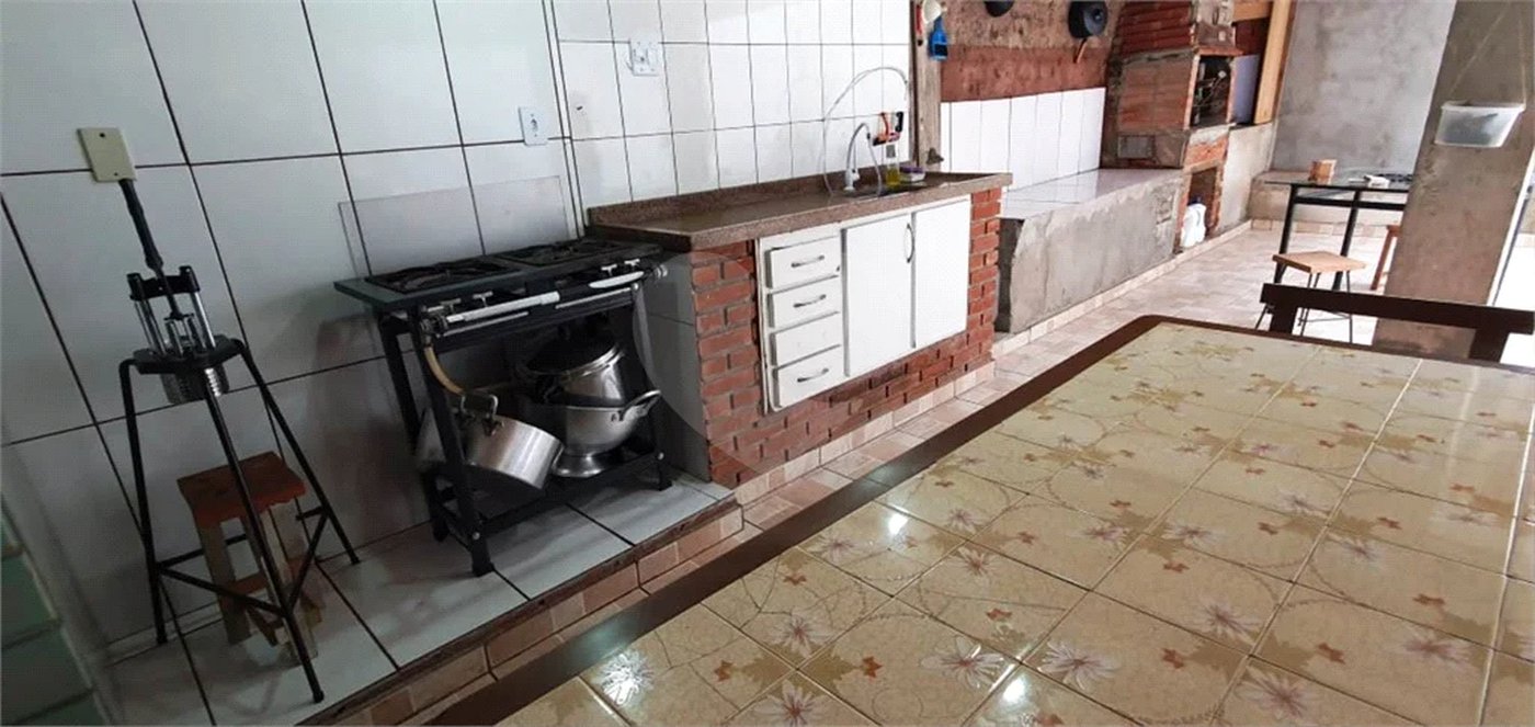 Sobrado à venda com 3 quartos, sendo 1 suíte, em Horto Florestal, São Paulo, SP