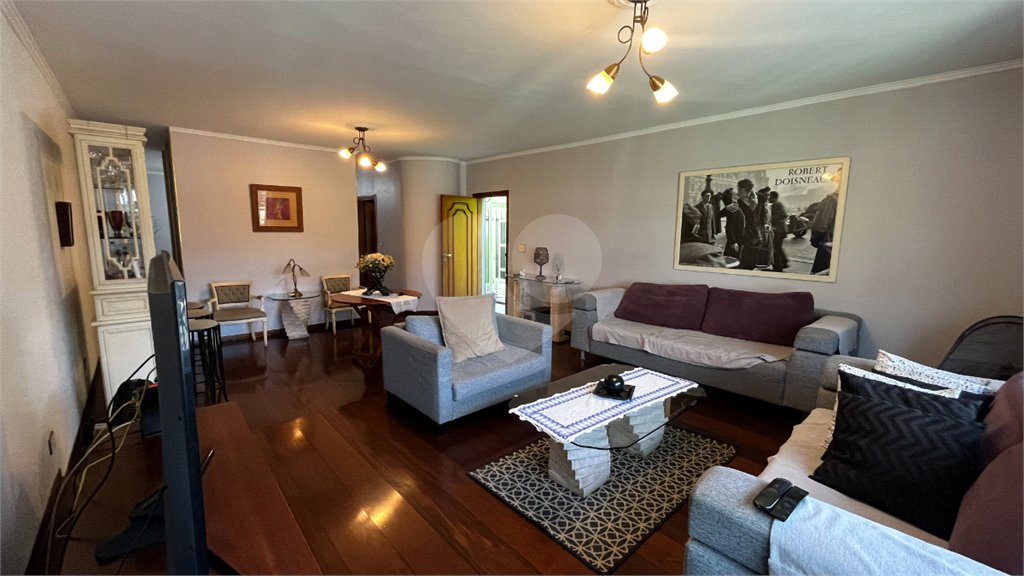 Sobrado à venda com 4 quartos, sendo 1 suíte, em Vila Formosa, São Paulo, SP