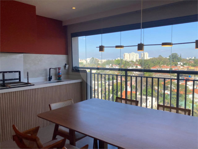 Apartamento à venda com 3 suítes em Jardim Prudência, São Paulo, SP