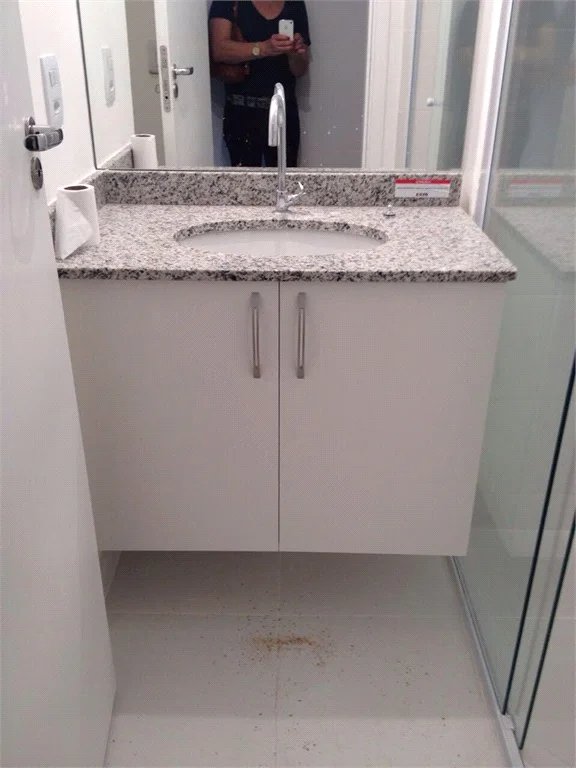 Apartamento à venda com 3 quartos, sendo 1 suíte,  em Jardim Parque Morumbi, São Paulo, SP
