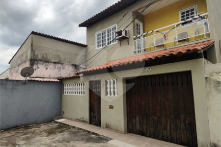 Casa à venda com 3 quartos, sendo 1 suíte, em Inhoaíba, Rio de Janeiro, RJ