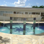 Casa à venda com 6 quartos, sendo 4 suítes,  no condomínio Monte Belo, Salto - SP