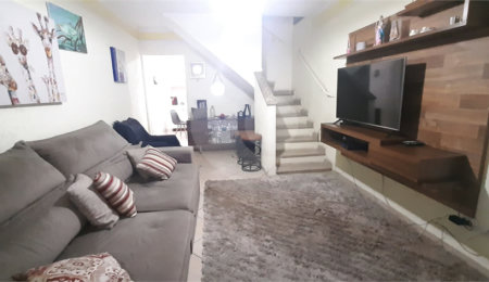 Sobrado à venda com 4 quartos, sendo 1 suíte,  em Tremembé, São Paulo, SP