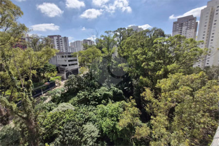Apartamento à venda com 4 suítes em Vila Andrade, São Paulo, SP