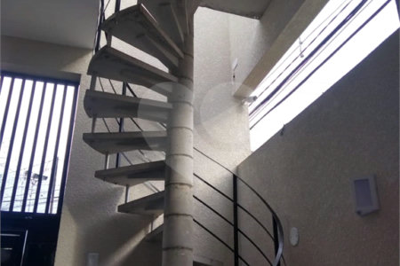 Casa à venda com 3 quartos, sendo 1 suíte,  no condomínio Casa de Rua, São Paulo - SP