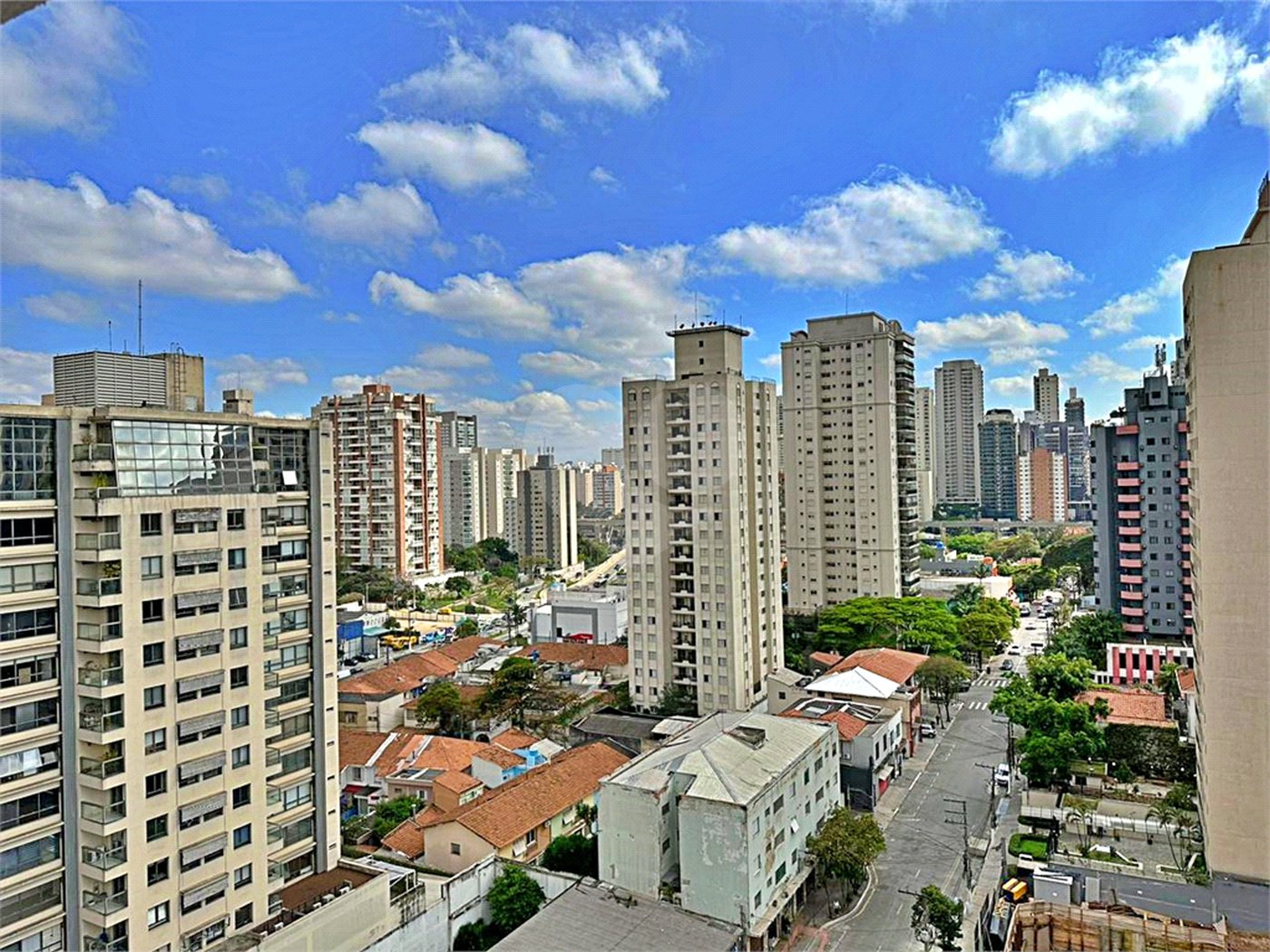 Apartamento à venda com 2 quartos, sendo 1 suíte, em Brooklin Paulista, São Paulo, SP