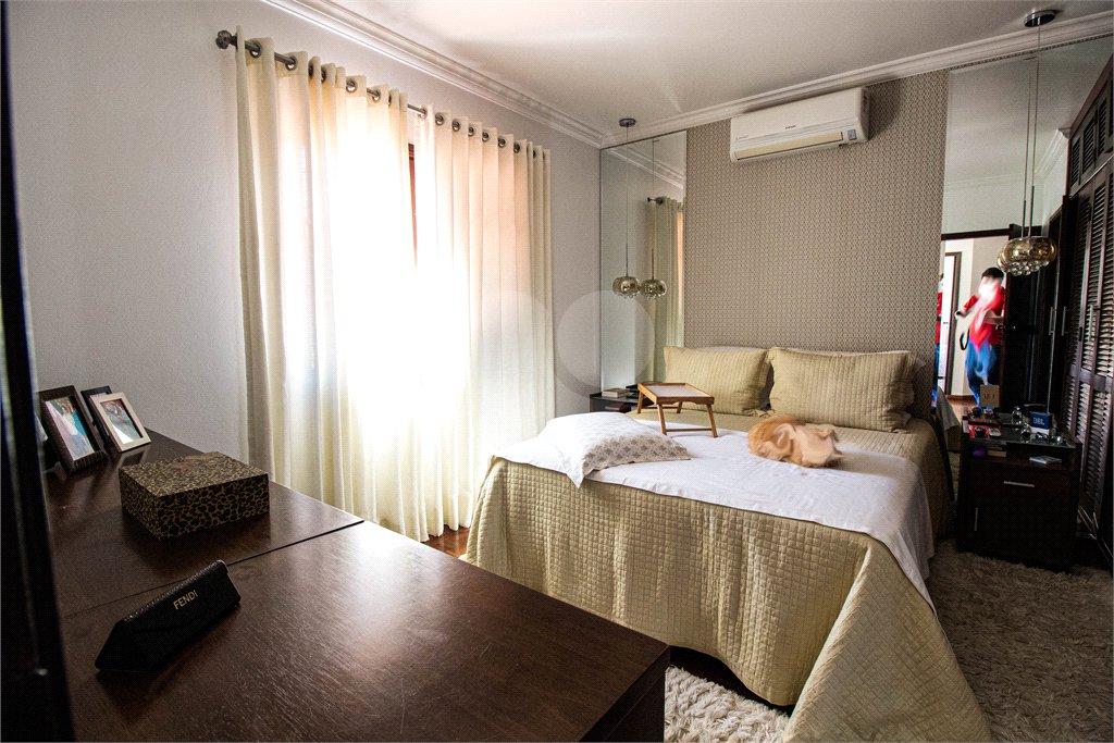 Casa à venda com 1 quarto, sendo 3 suítes, em Esplanada Mendes Moraes, São Roque, SP